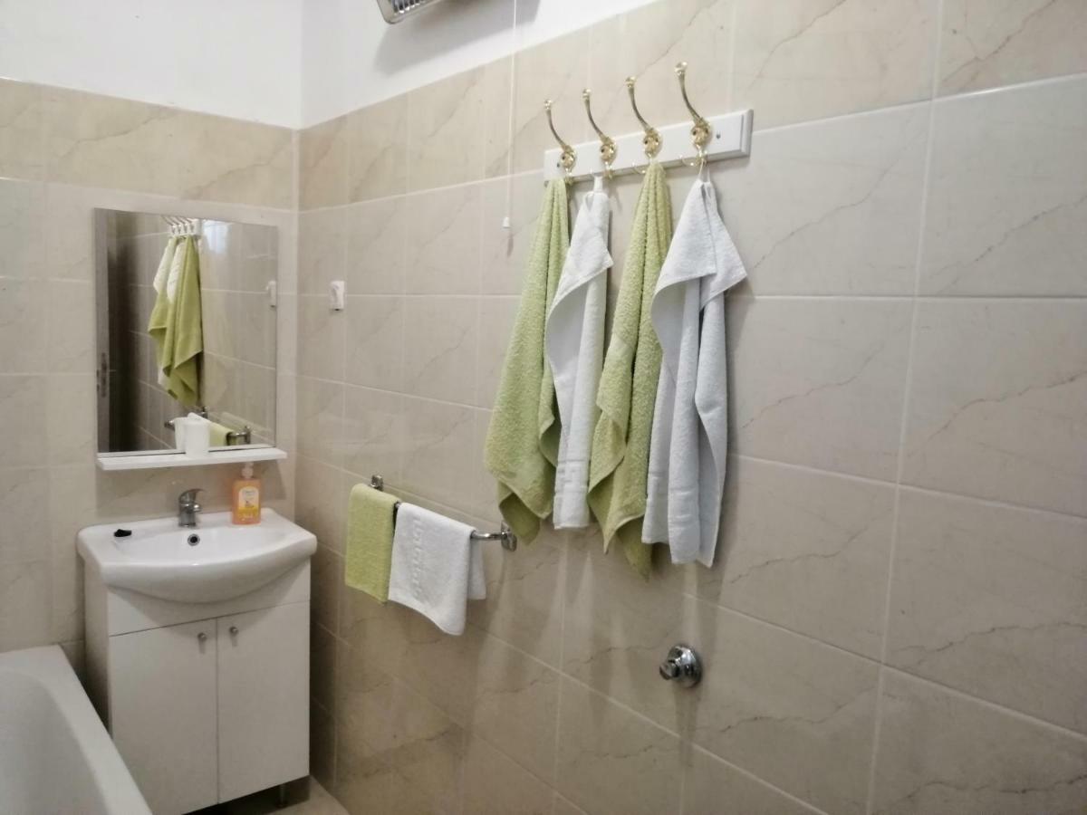 Apartment Micaela Pula Luaran gambar